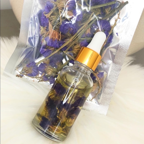 Press on Nails | Fake Nails | Cuticle Oil - Picture 5 of 7